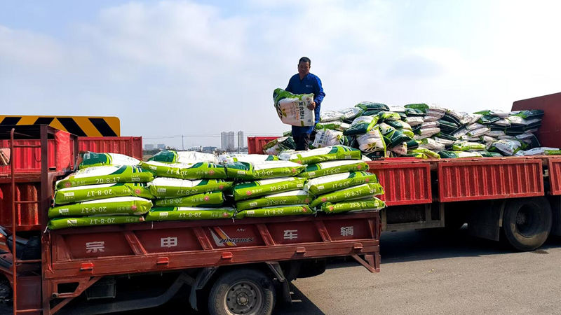 惠多利：加大投放保供應 服務春耕護糧安