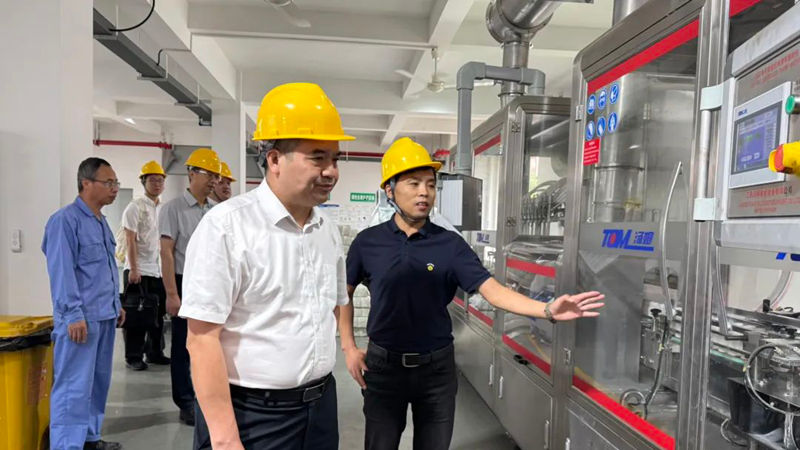 省供銷社黨委委員、監(jiān)事會(huì)主任童日暉赴浙農(nóng)下屬成員企業(yè)調(diào)研